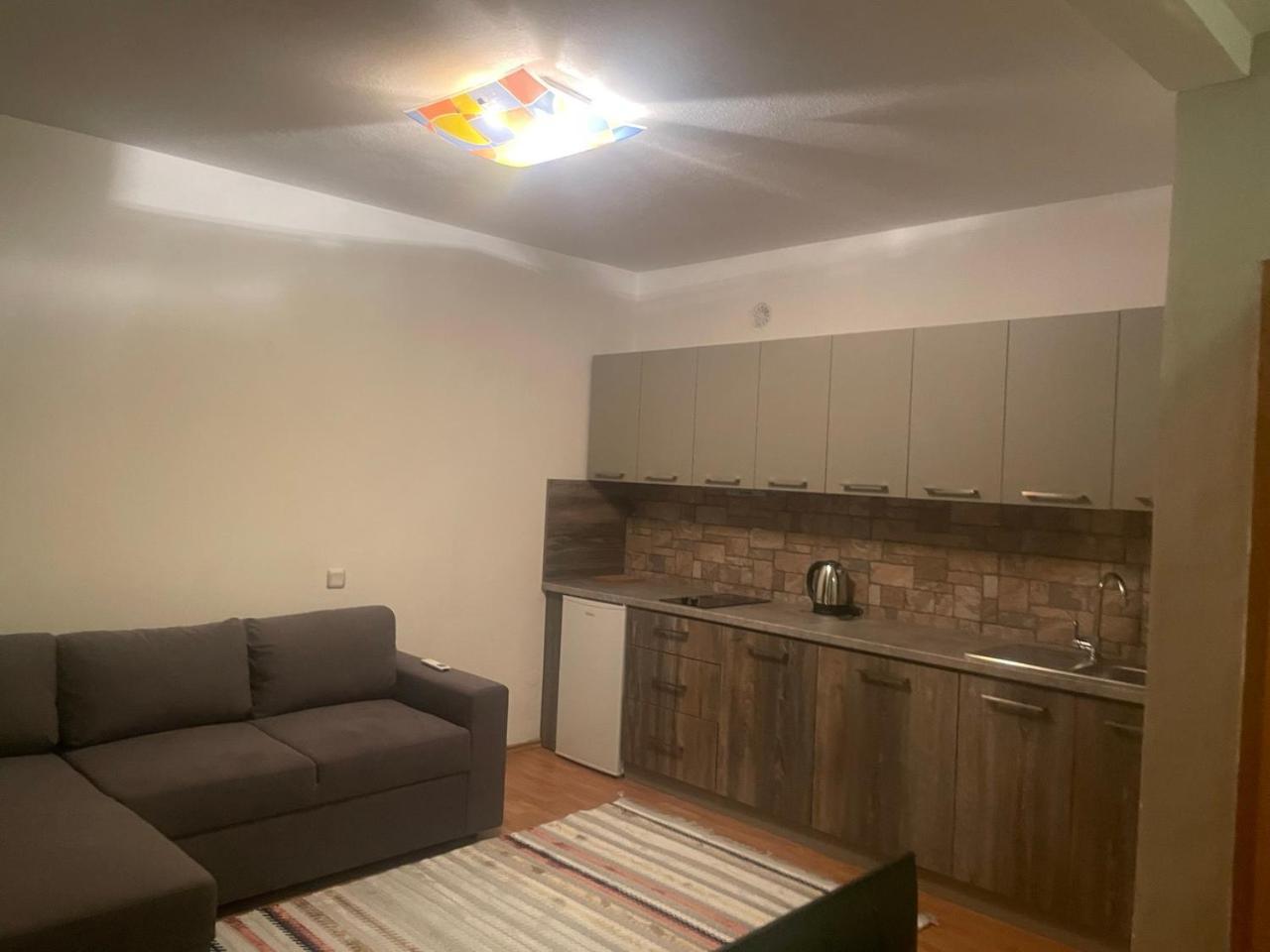 Coral Apartments Prishtine Bagian luar foto